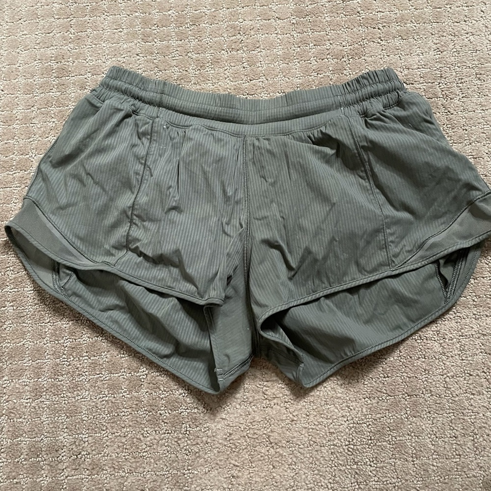 Lululemon Hotty Hot shorts